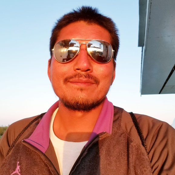 Meet your Posher, Dustin - Picture 1 of 1